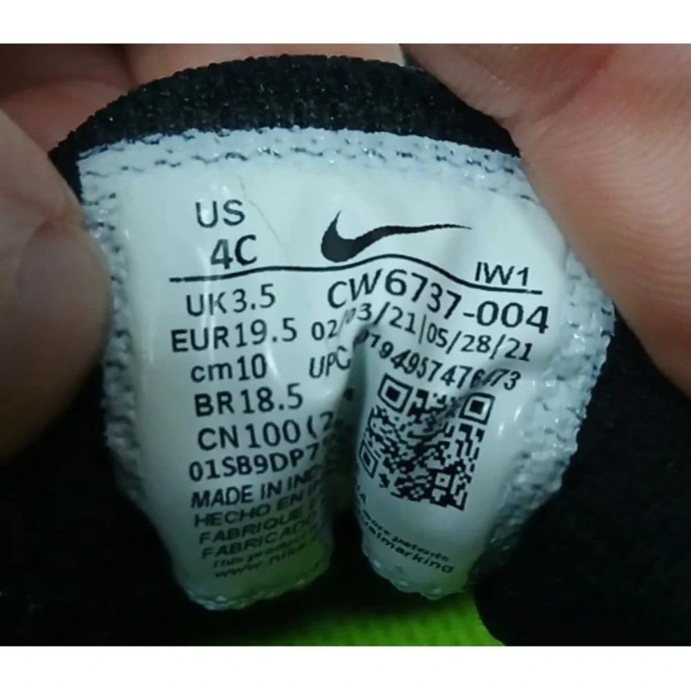 Nike Toddler Team Hustle D 10 Basketball Shoes‎ CW6737-004 Black Silver Sz 4